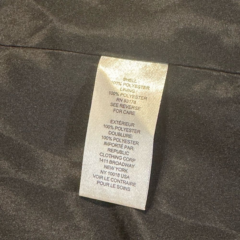 Tahari Jacket. - Picture 5 of 6